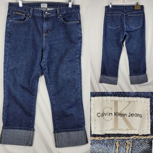 10 CALVIN KLEIN medium wash Capri ankle rolled roll cuff short jeans